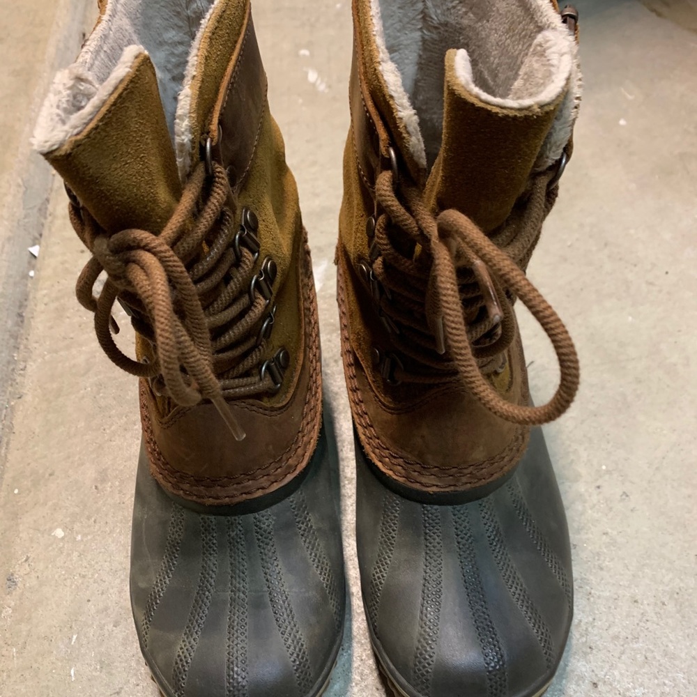 Sorel waterproof boots